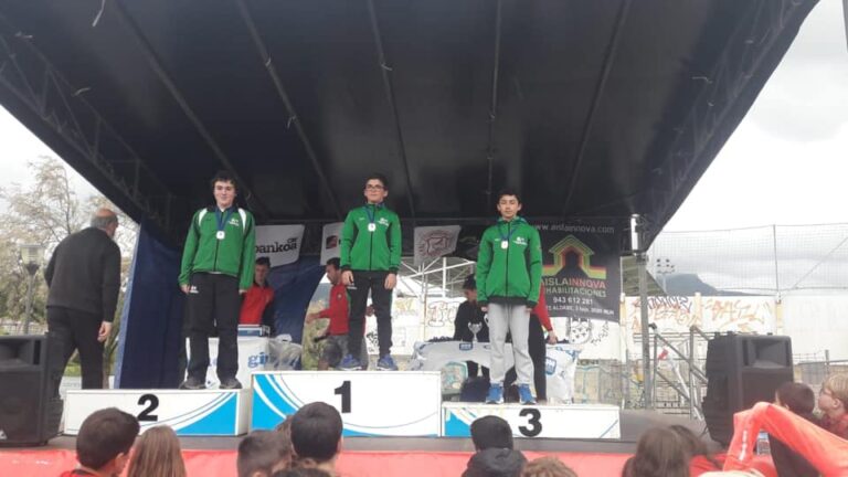 SEMANA COMPLETA DE COMPETICIONES: COPA ESPAÑA DE KAYAK DE MAR, EUROCHALLENGE Y JUEGOS ESCOLARES DE GIPUZKOA