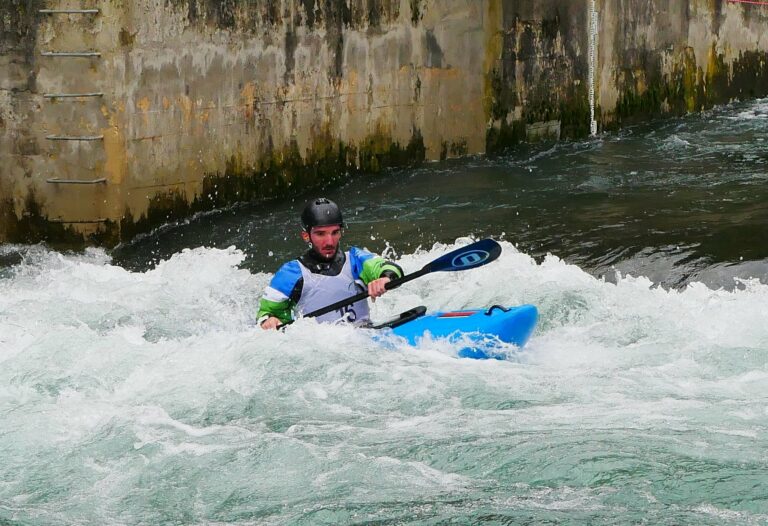 Ander de Miguel Aranaz y Xabi Prieto Sarasti en el Campeonato Navarro de Aguas Bravas